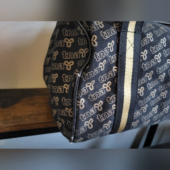TNA Hand Bag - Picture 3 of 6